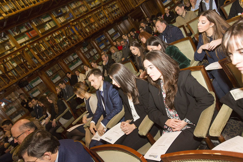 Por qué se debe estudiar un máster de abogacía